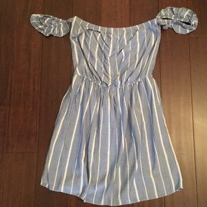 Striped strapless dress with off shoulder sleeves